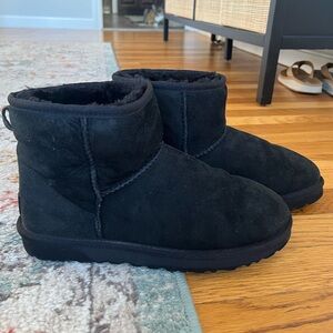 UGG Classic Mini II Boot black size 9